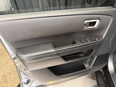 Used 2010 Honda Pilot LX image 17