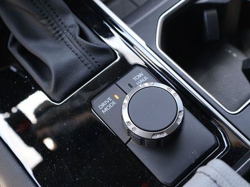 Certified 2026 Toyota Tundra Limited RWD image 27