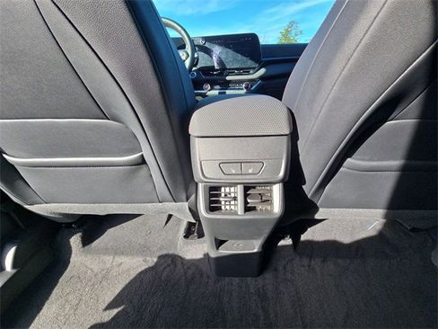 New 2025 Chevrolet Equinox RS w/ Safety and Technology Package image 22