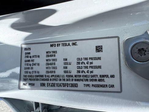 Used 2025 Tesla Model 3 RWD image 23