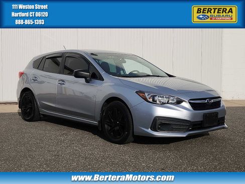 Used 2022 Subaru Impreza 2.0i image 1