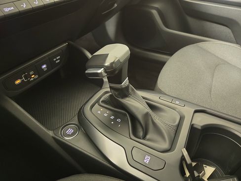 Used 2025 Kia K4 LXS image 22