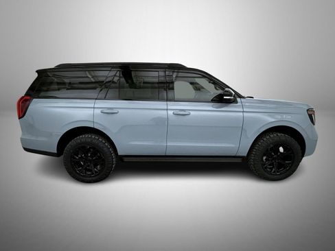 New 2026 Ford Expedition Active image 4