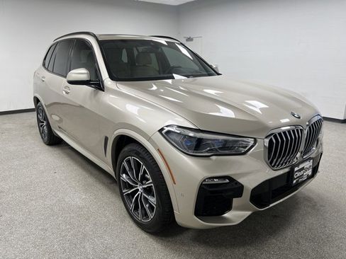 Used 2019 BMW X5 xDrive40i w/ M Sport Package image 2