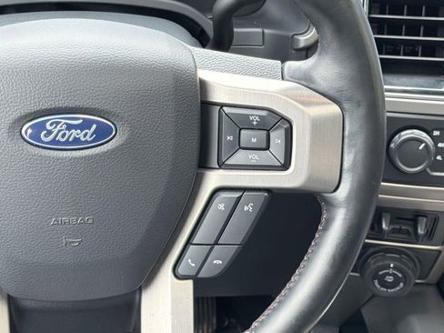 Used 2022 Ford F250 Platinum AWD/4WD image 8