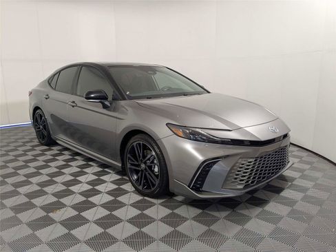 Certified 2025 Toyota Camry XSE FWD image 3