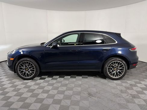 Certified 2019 Porsche Macan S AWD/4WD image 2
