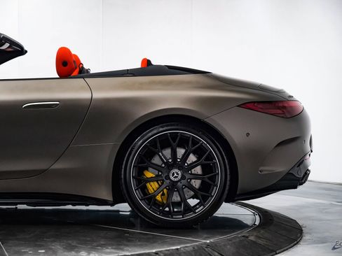 Used 2022 Mercedes-Benz SL 55 AMG 4MATIC image 13