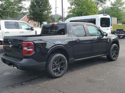 New 2025 Ford Maverick Lariat w/ Black Appearance Package image 4