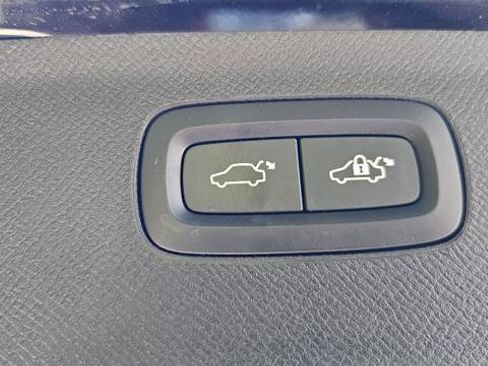 Used 2017 Volvo XC90 T8 Inscription AWD/4WD image 18