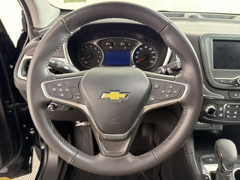 Used 2022 Chevrolet Equinox LT AWD/4WD image 17