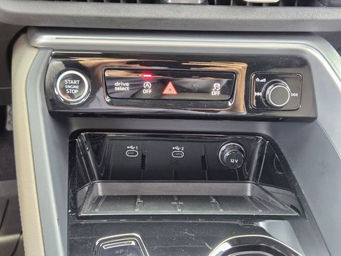 Certified 2025 Audi Q5 Prestige AWD/4WD image 24