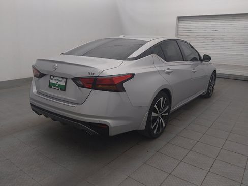 Used 2022 Nissan Altima 2.5 SR FWD image 9