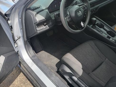 Used 2025 Honda Accord LX image 3