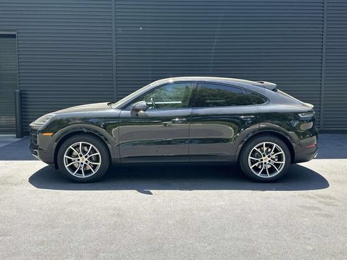 Used 2026 Porsche Cayenne Coupe AWD/4WD image 2