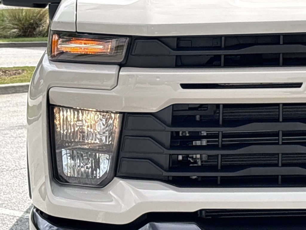 New 2026 Chevrolet Silverado 2500 Custom w/ Custom Value Package AWD/4WD image 4