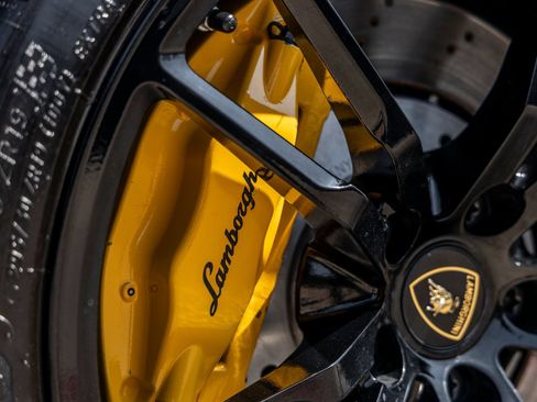 Used 2012 Lamborghini Gallardo LP 570-4 Performante AWD/4WD image 23
