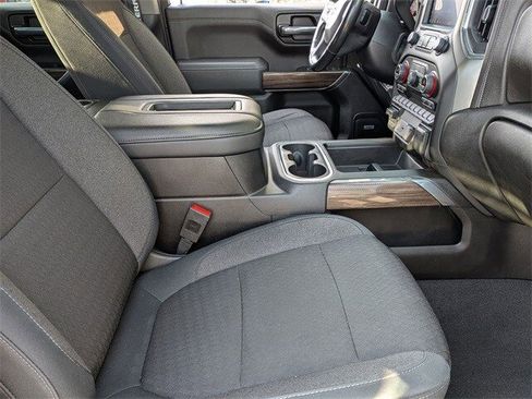 Used 2019 Chevrolet Silverado 1500 RST image 36