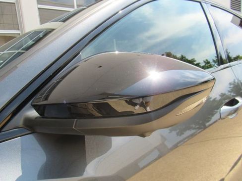 Used 2023 Audi e-tron S Premium Plus w/ Black Optic Package image 17