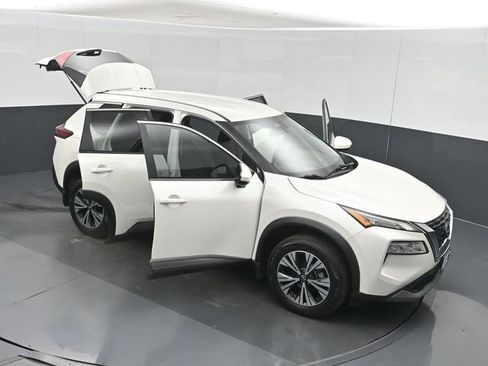 Used 2023 Nissan Rogue SV FWD image 59