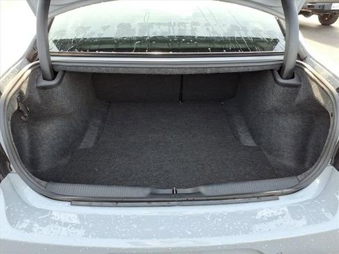 Used 2022 Dodge Charger SXT w/ Blacktop Package image 7