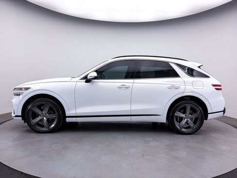 Used 2023 Genesis GV70 2.5T w/ Sport Prestige Package AWD/4WD image 45