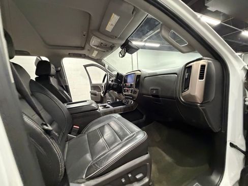 Used 2016 GMC Sierra 3500 Denali w/ Duramax Plus Package image 38