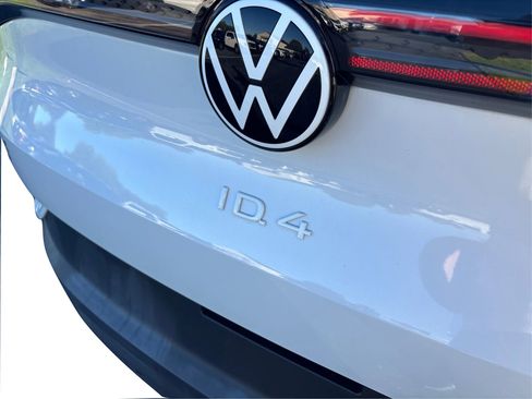 Used 2021 Volkswagen ID.4 Pro S w/ ID.4 Protection Package (IPT) image 37