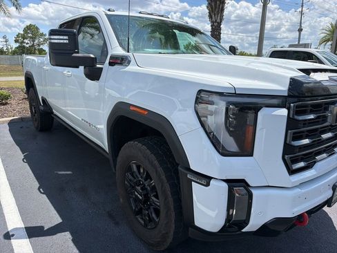 Used 2024 GMC Sierra 3500 AT4 w/ AT4 Premium Plus Package AWD/4WD image 3