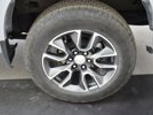 Used 2024 Chevrolet Silverado 1500 LT image 7