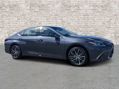 Used 2025 Lexus ES 350 w/ Premium Package