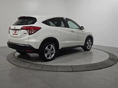Used 2017 Honda HR-V LX image 5