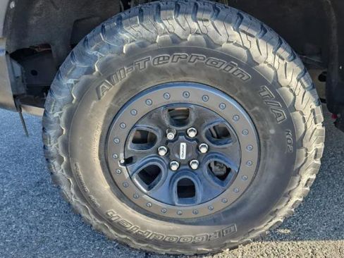 Used 2022 Ford F150 Raptor w/ Equipment Group 801A High AWD/4WD image 2