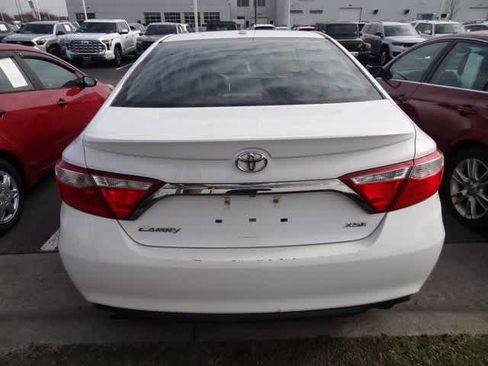 Used 2015 Toyota Camry XSE image 5