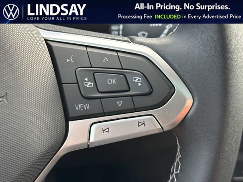 Used 2023 Volkswagen Tiguan SE w/ Panoramic Sunroof Package image 20