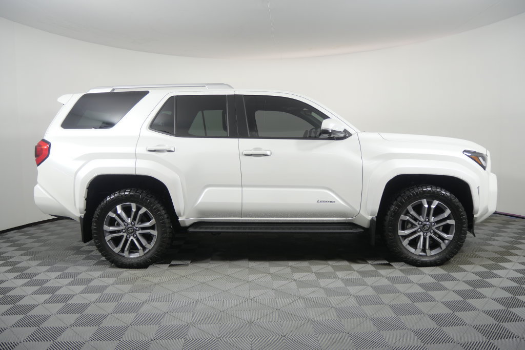 Used 2026 Toyota 4Runner Limited AWD/4WD image 4
