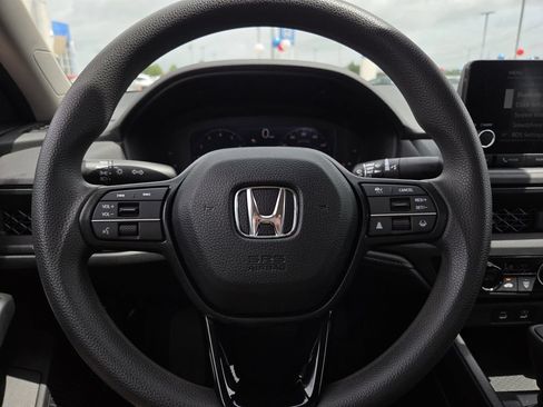 Used 2023 Honda Accord LX image 18