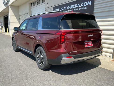 New 2026 Kia Carnival SX image 7