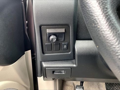 Used 2012 Nissan Rogue S FWD image 33