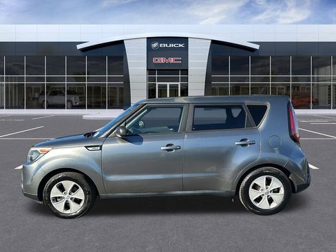 Used 2016 Kia Soul image 2