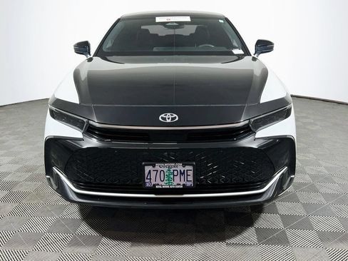 Certified 2023 Toyota Crown Platinum AWD/4WD image 2