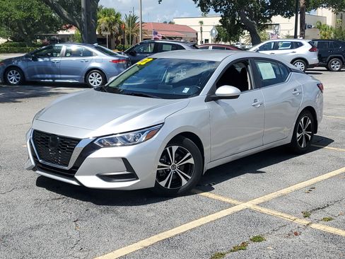 Used 2022 Nissan Sentra SV w/ Trunk Package image 2