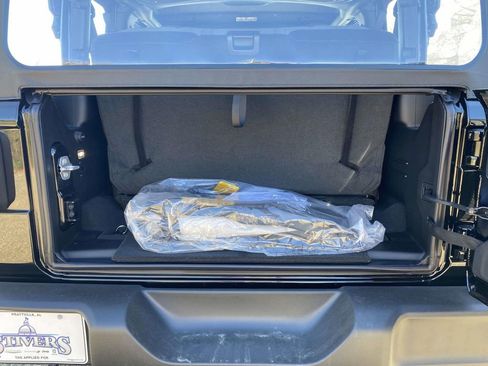 New 2026 Jeep Wrangler Sport AWD/4WD image 10