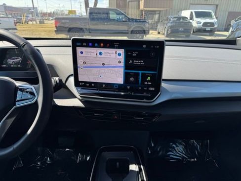 Used 2024 Volkswagen ID.4 Pro S image 2