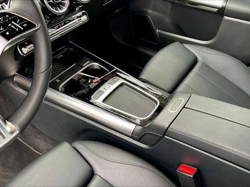 Certified 2025 Mercedes-Benz GLA 250 image 12