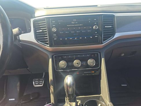 Used 2021 Volkswagen Atlas Cross Sport SEL Premium R-Line AWD/4WD image 4