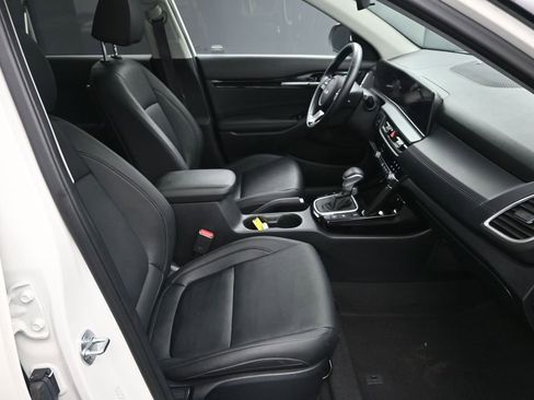 Used 2024 Kia Seltos EX AWD/4WD image 38