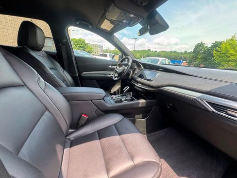 Used 2020 Cadillac XT4 Premium Luxury AWD/4WD image 22