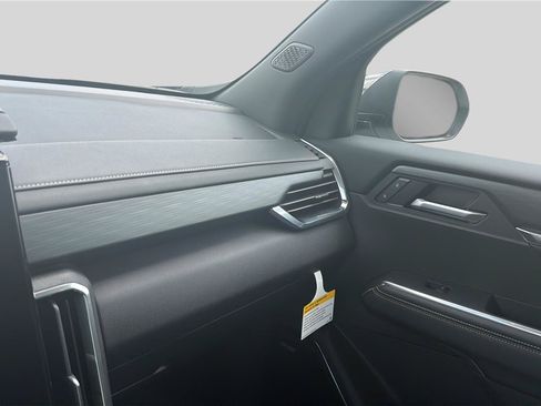 New 2026 GMC Acadia Elevation w/ Elevation Premium Package AWD/4WD image 11