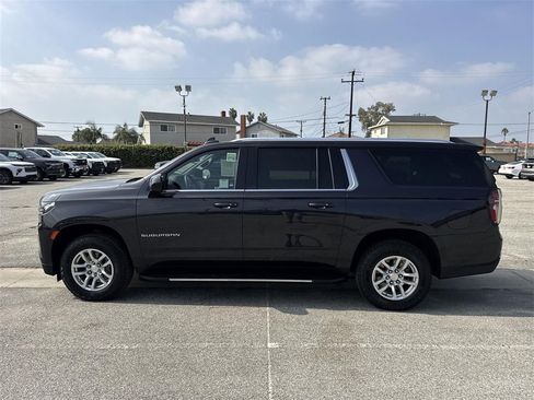 Used 2024 Chevrolet Suburban LT image 6